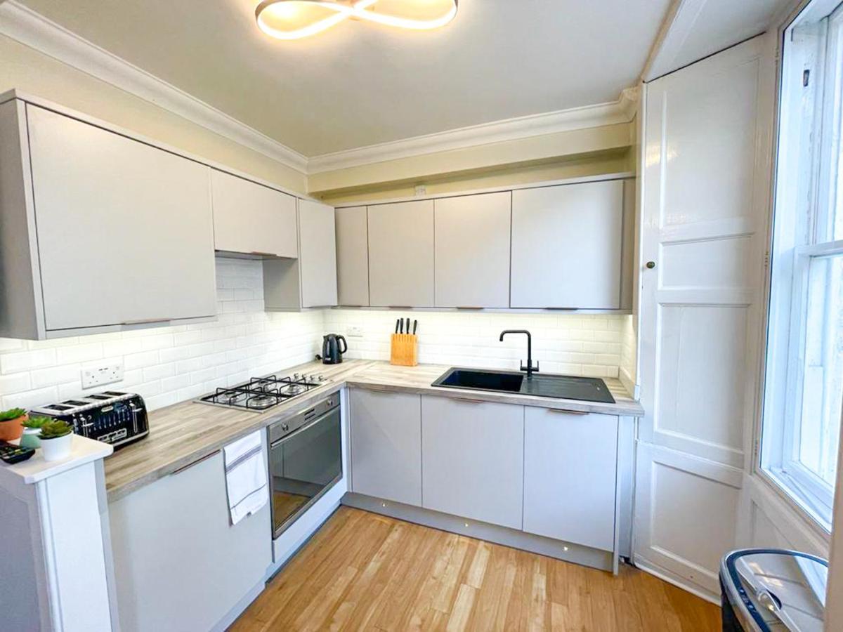 Rose Street'S Hidden Treasure- 2Bed Newly Refurbished Apt EDI Kültér fotó