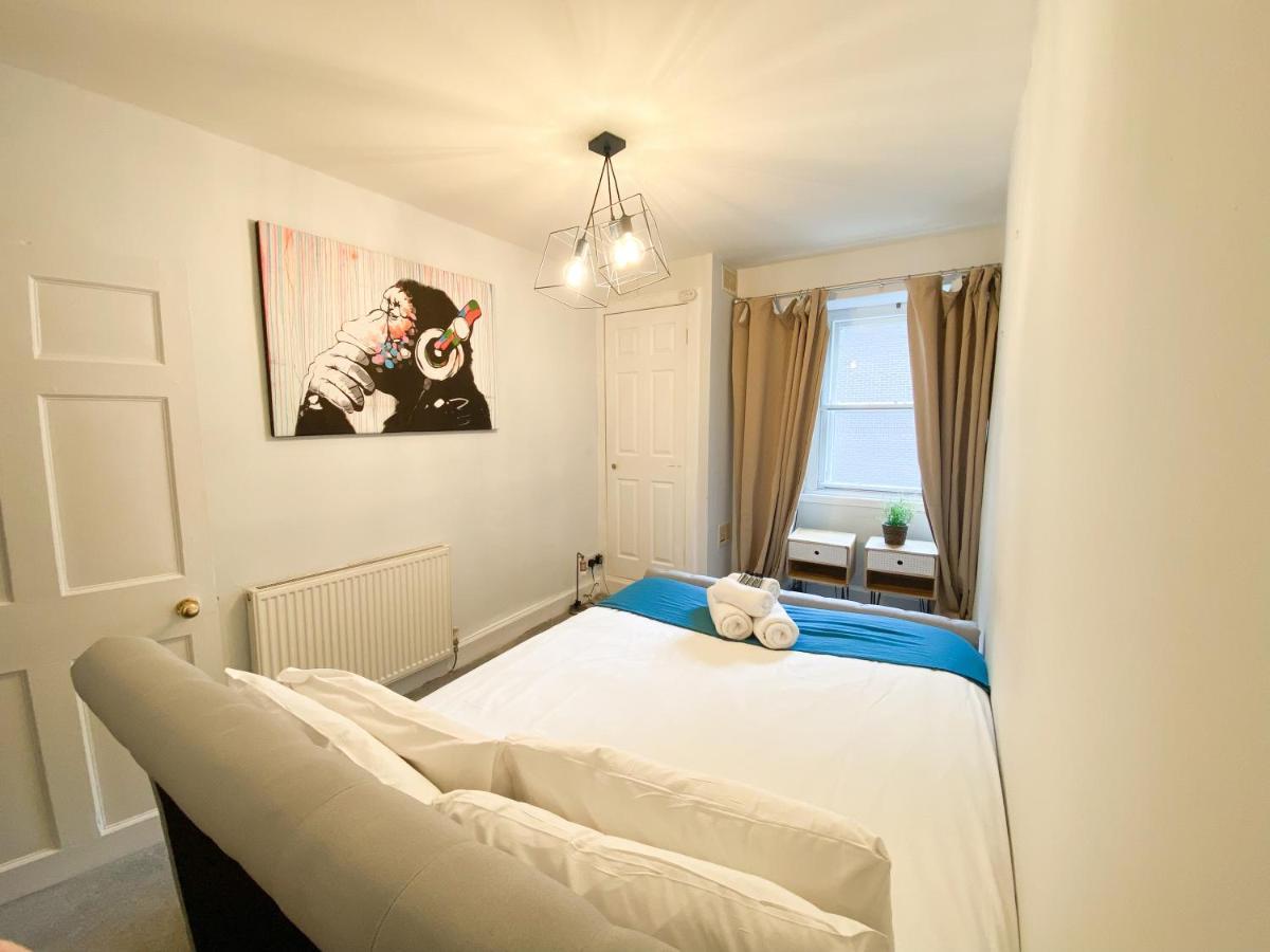 Rose Street'S Hidden Treasure- 2Bed Newly Refurbished Apt EDI Kültér fotó