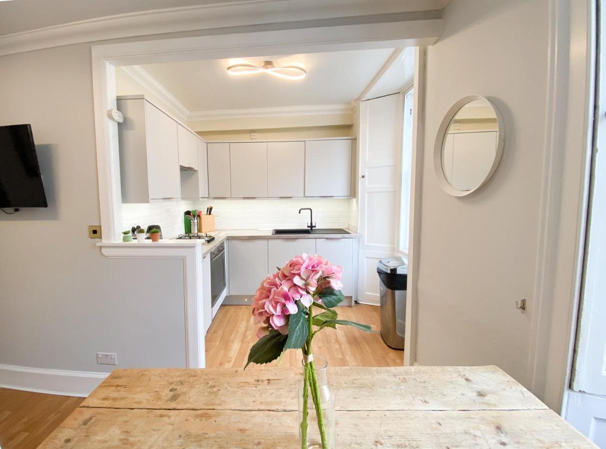 Rose Street'S Hidden Treasure- 2Bed Newly Refurbished Apt Apartman Edinburgh Kültér fotó